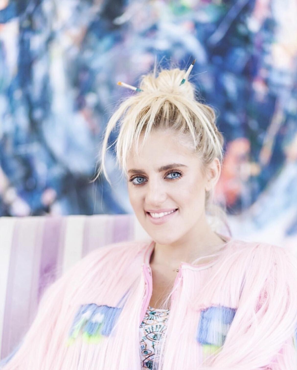 5 Artists You Should Already Be Following On Instagram Sophie Tea Art